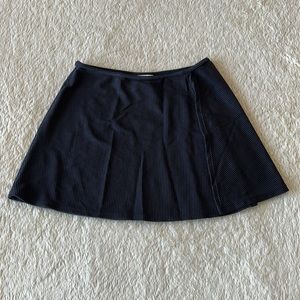Black beach skirt size medium